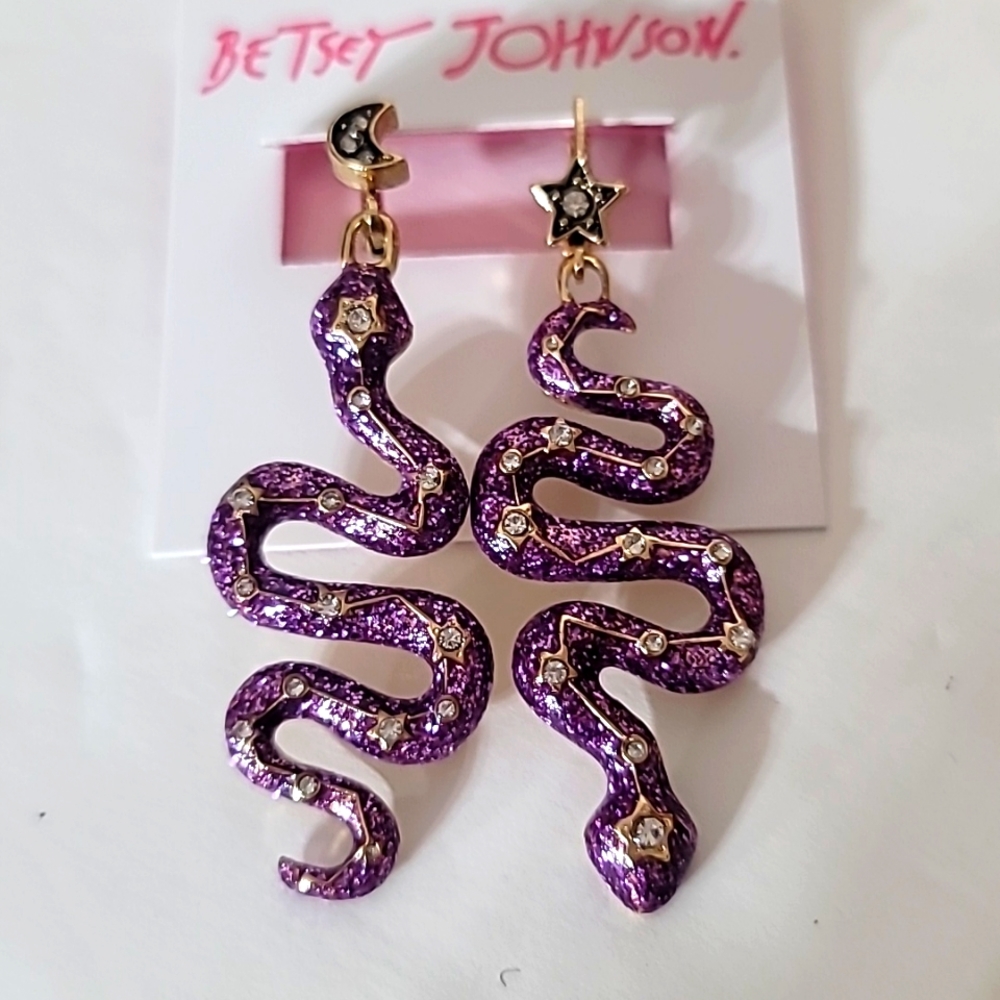 Betsey Johnson HEAVENLY CREATURES SNAKE MISMATCH EARRINGS PURPLE - Picture 7 of 8
